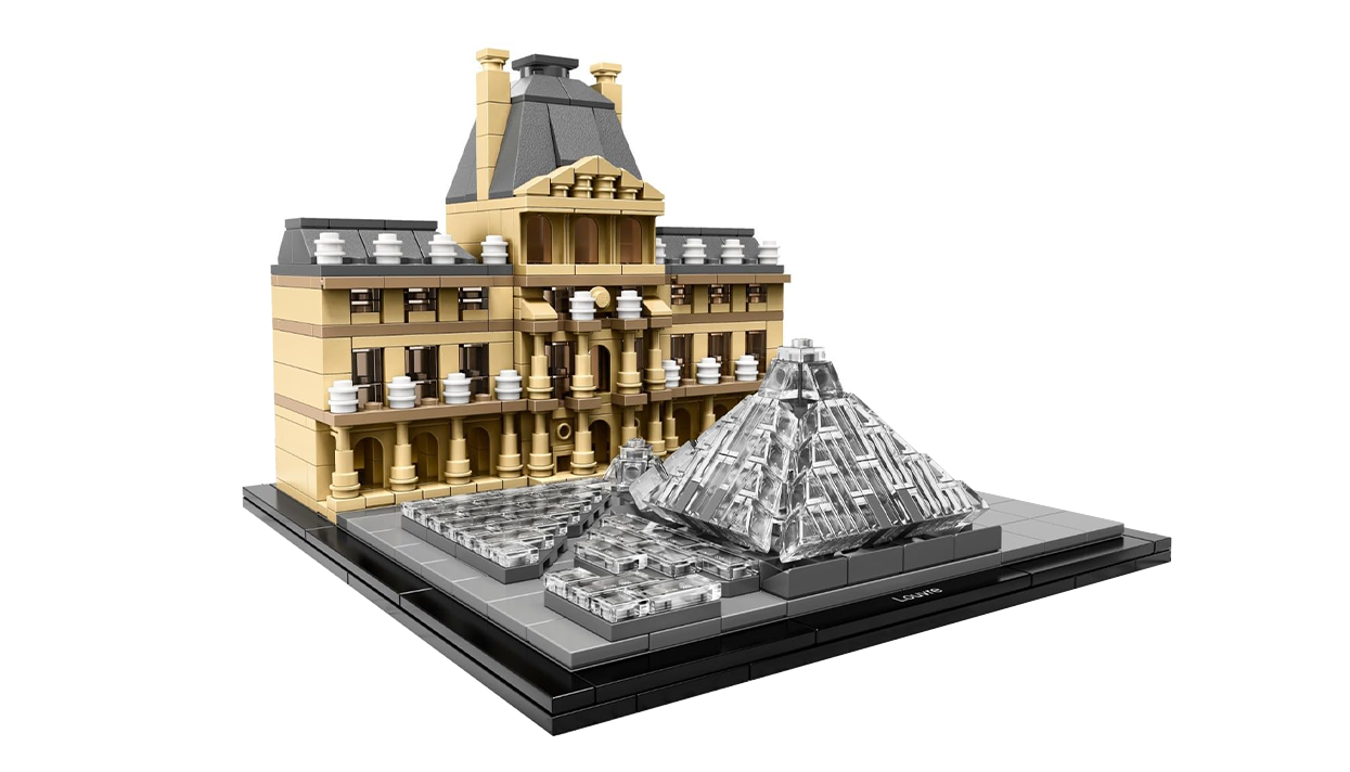Louvre LEGO® set (21024).png